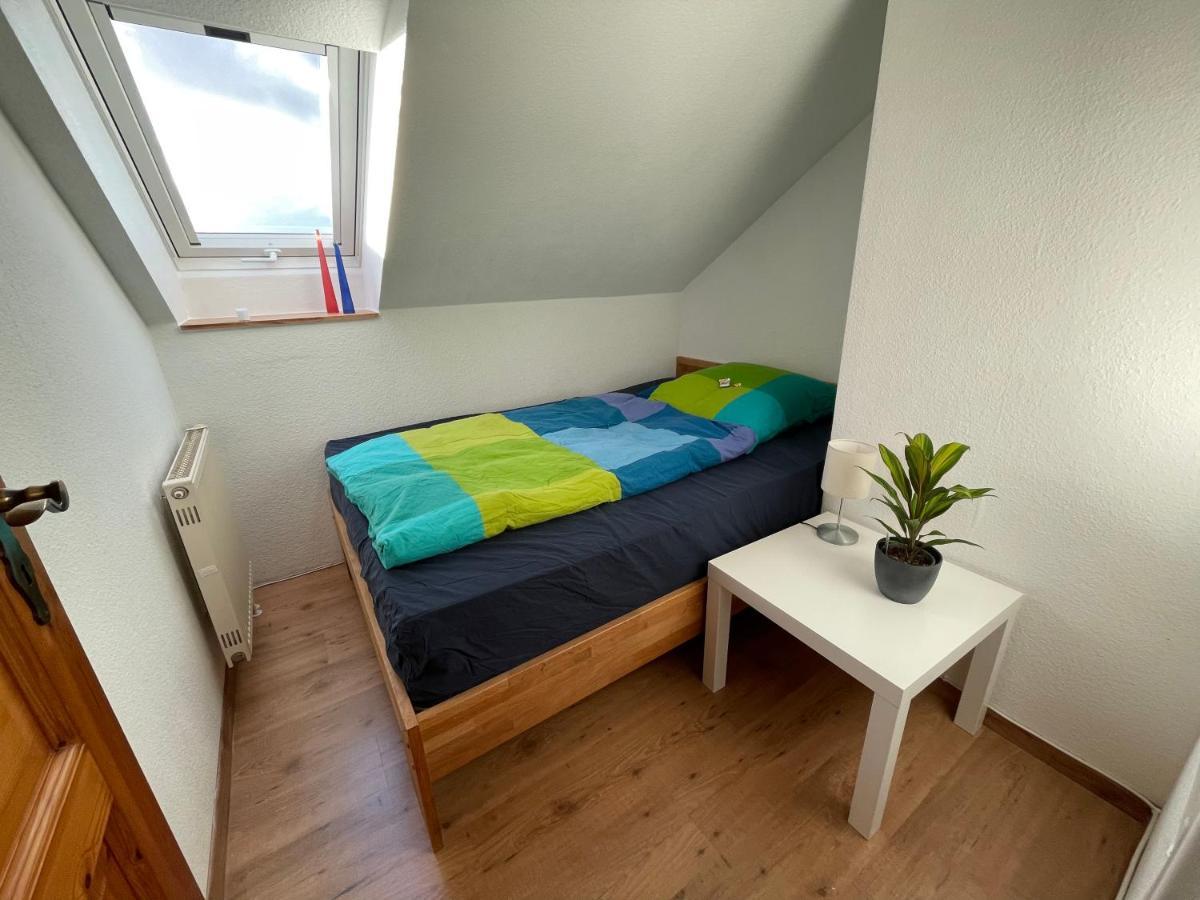Ferienwohnung An Der Romantischen Strasse Direkt A3 Und A81 Eisingen  Buitenkant foto