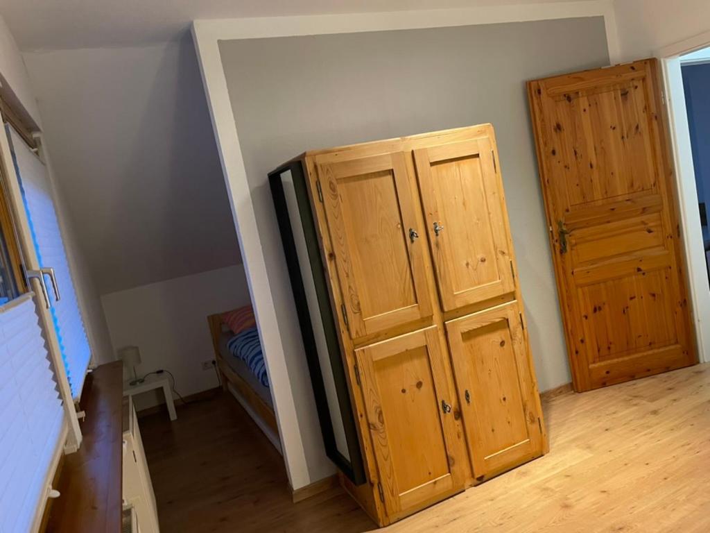 Ferienwohnung An Der Romantischen Strasse Direkt A3 Und A81 Eisingen  Buitenkant foto