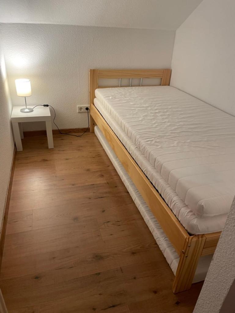 Ferienwohnung An Der Romantischen Strasse Direkt A3 Und A81 Eisingen  Buitenkant foto